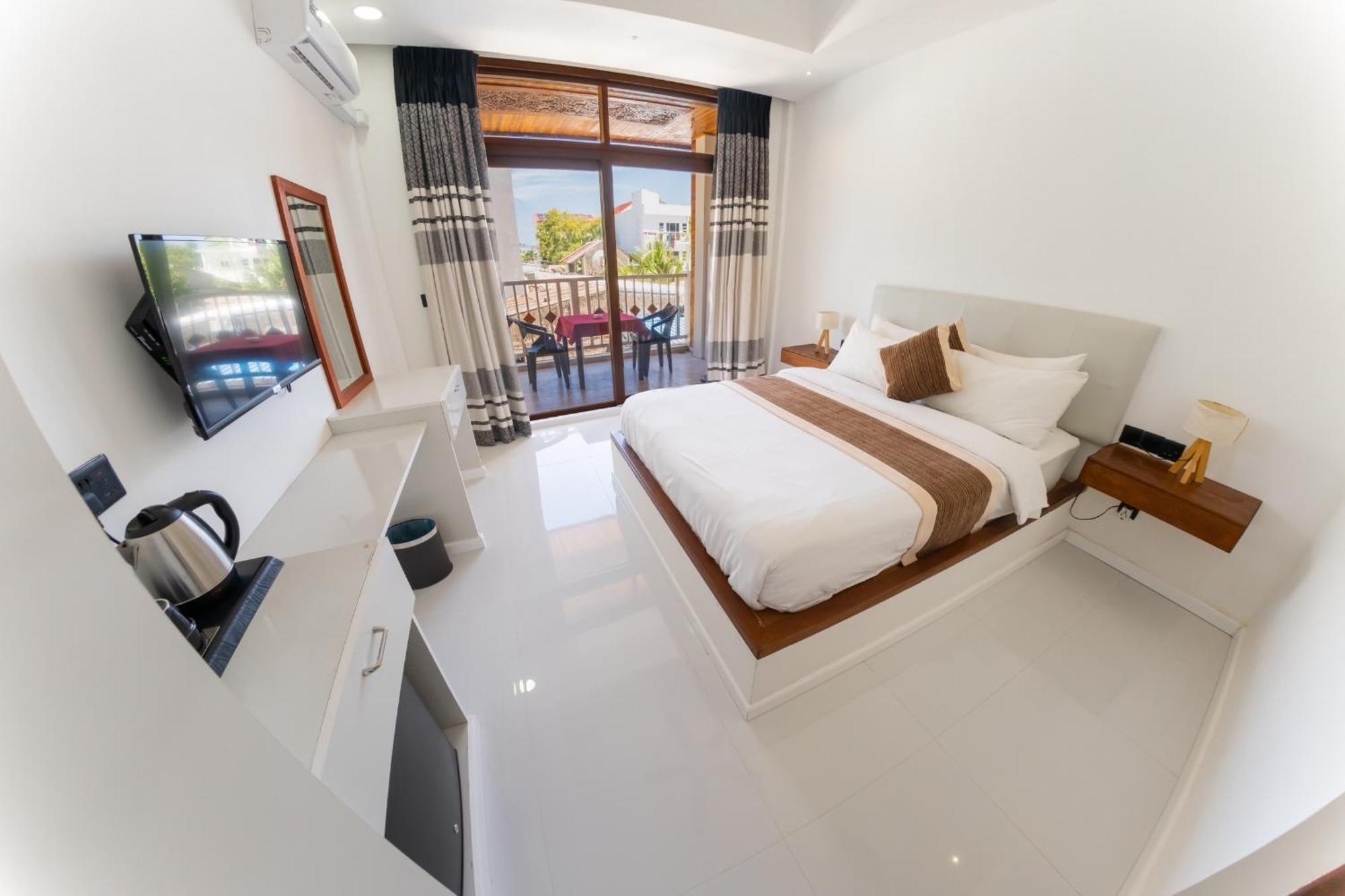 Heron Beach Hotel - The Best Maldivian Getaway In Dhiffushi,Maldives Εξωτερικό φωτογραφία