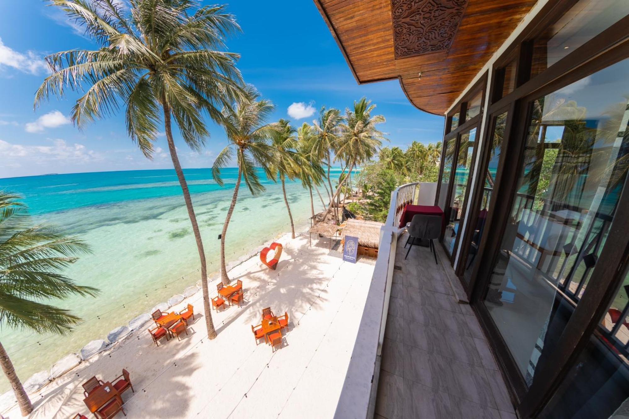 Heron Beach Hotel - The Best Maldivian Getaway In Dhiffushi,Maldives Εξωτερικό φωτογραφία